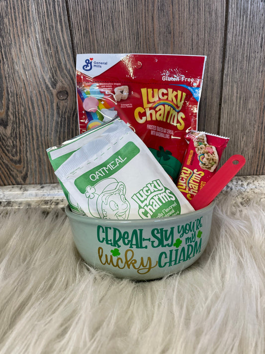 Cereal-sly you’re my lucky charm bowl with cereal and color changing spoon